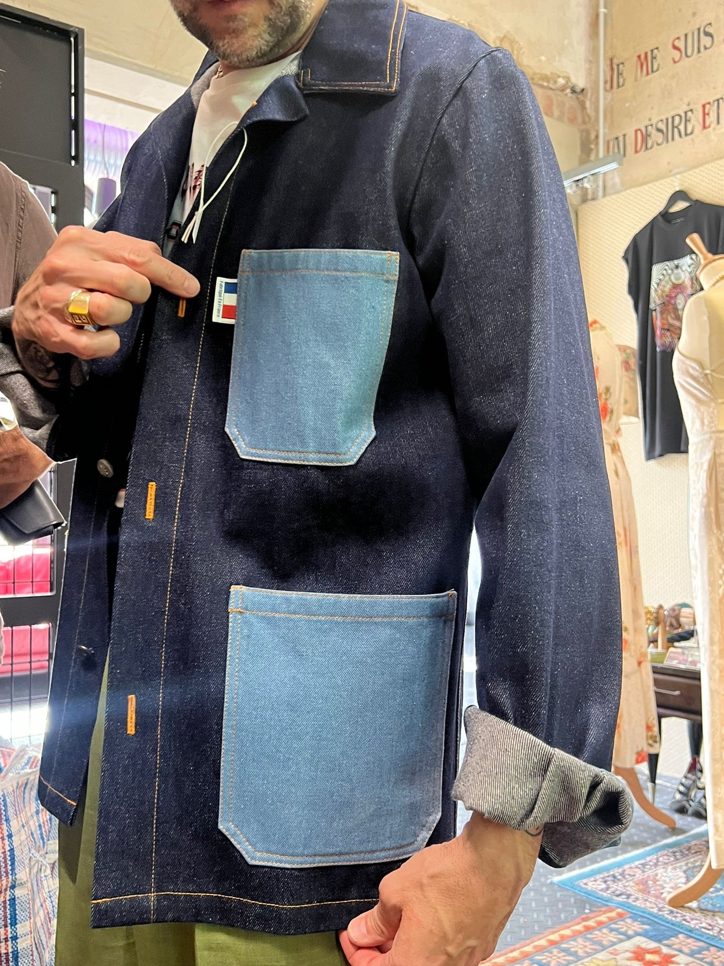 Veste de travail patchwork de jeans brut et délavé