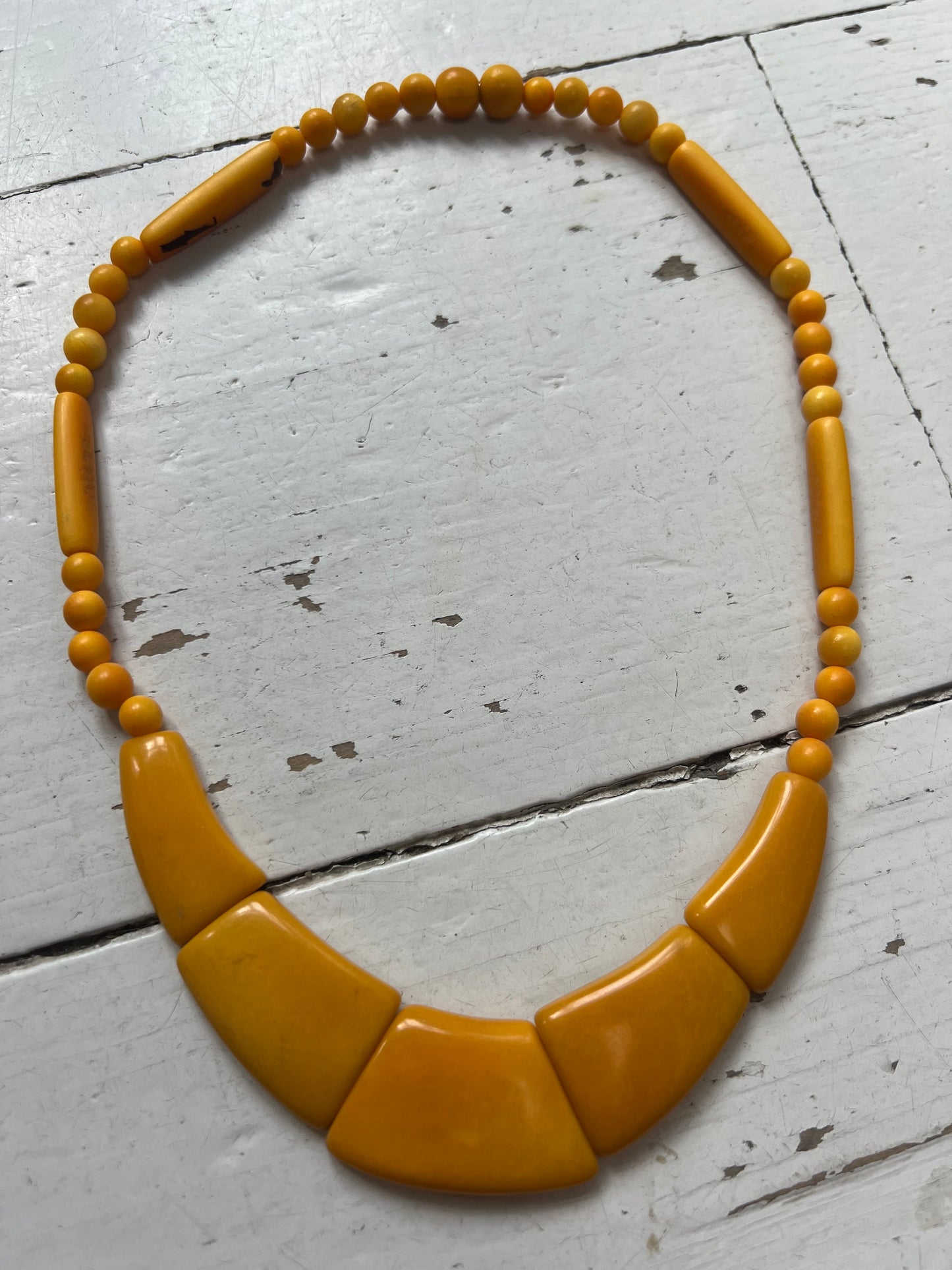 Collier en coques de cacao