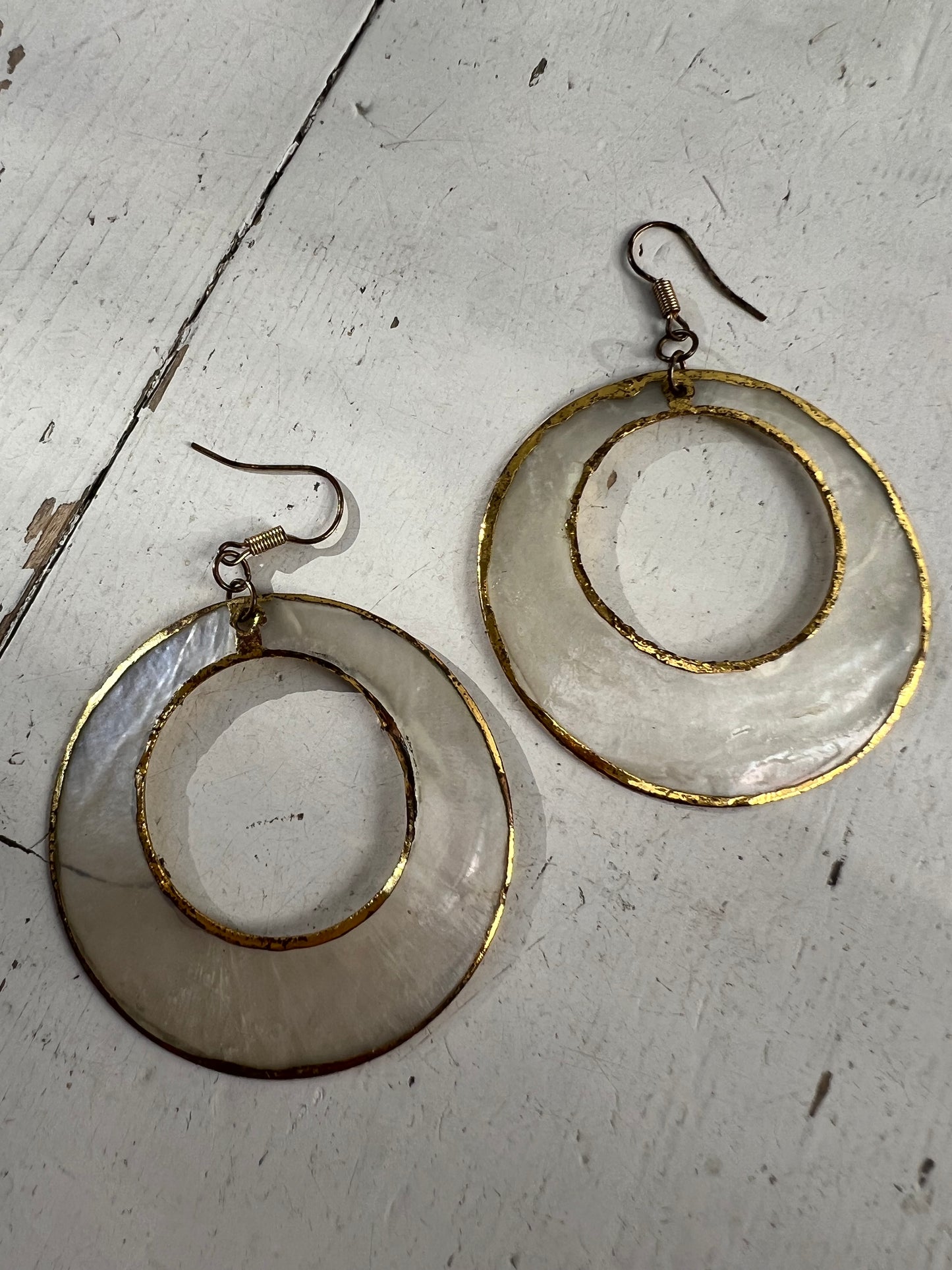 Boucles d’oreille nacre