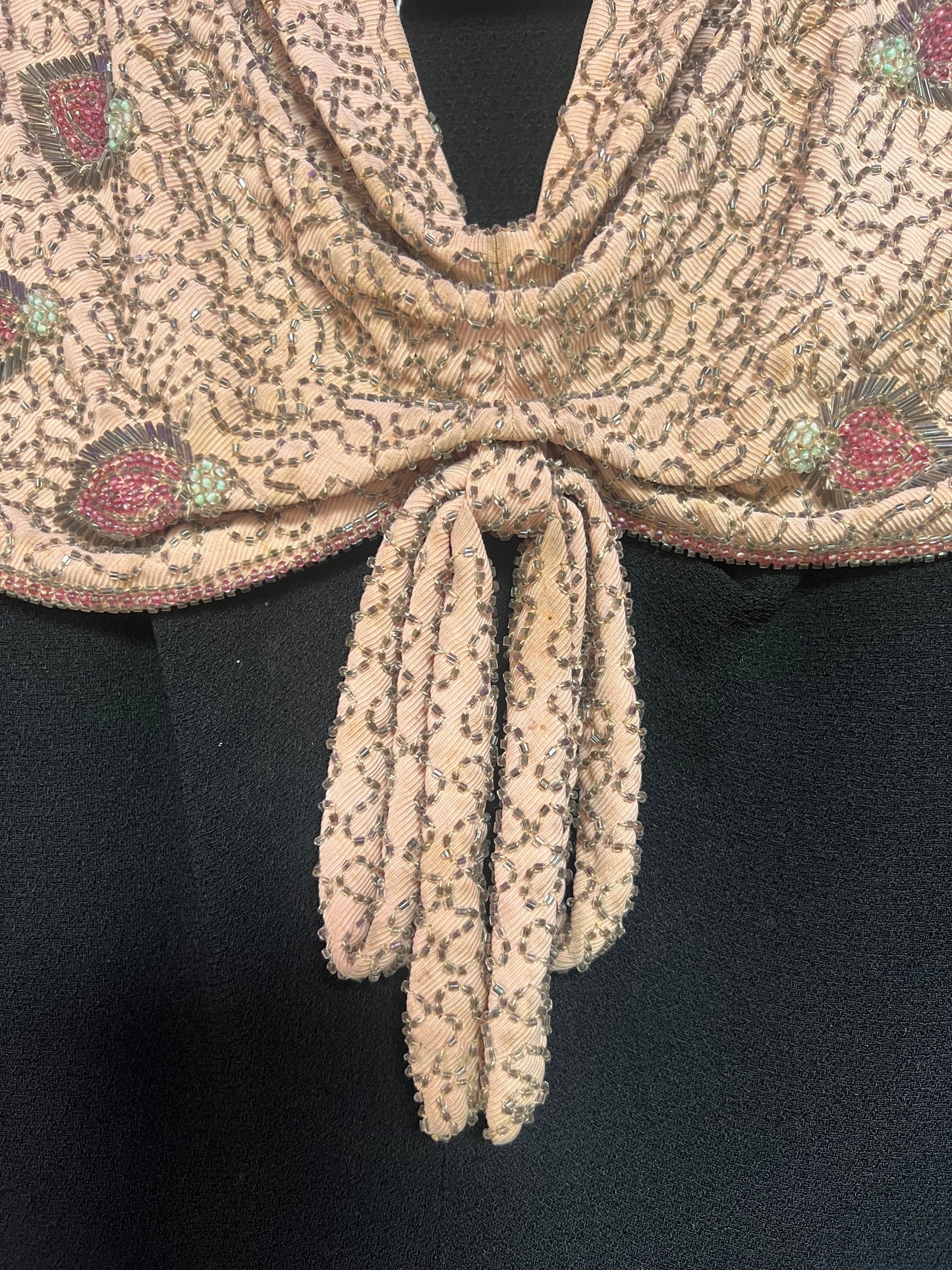 Robe vintage brodée années 40